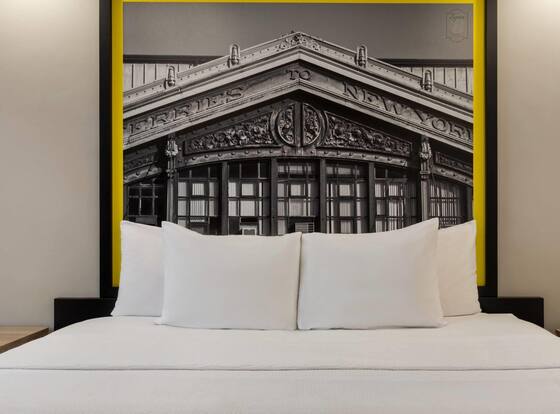 Super 8 by Wyndham Meadowlands is a family friendly hotel in Carlstadt, New Jersey (NJ)