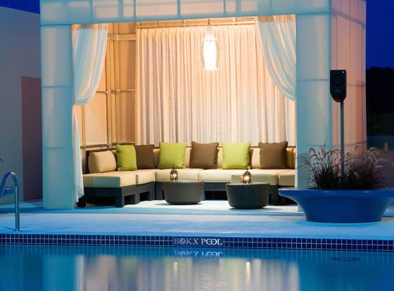 Hampton Inn Boston/Natick is a family friendly hotel in Newton, Massachusetts (MA)