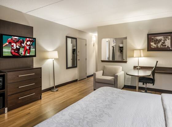 Red Roof Inn PLUS+ Boston - Woburn/ Burlington is a family friendly hotel in Woburn, Massachusetts (MA)
