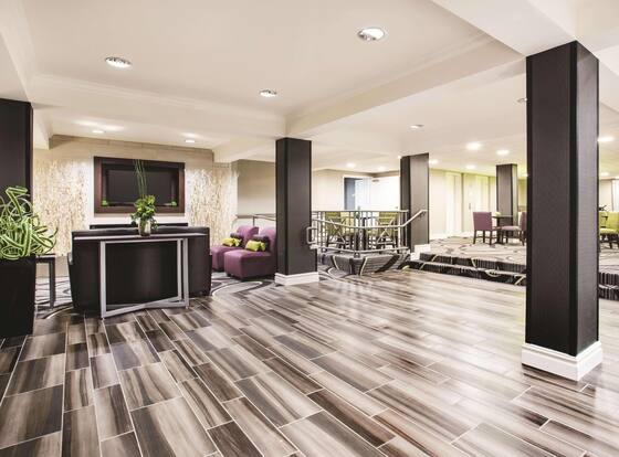 La Quinta Inn Bellevue Kirkland is a family friendly hotel in Kirkland, Washington (WA)