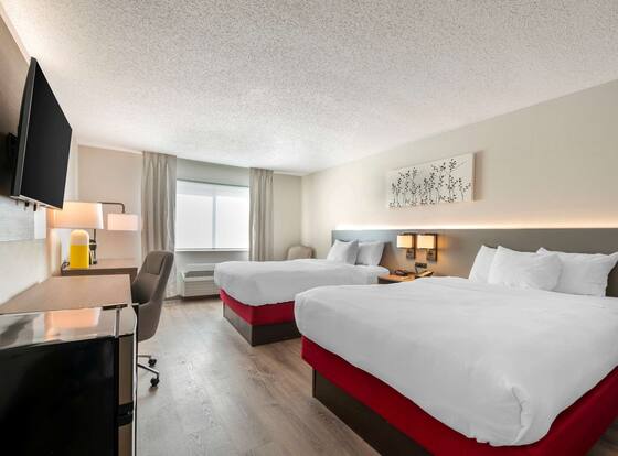 Comfort Inn & Suites is a family friendly hotel in Zanesville, Ohio (OH)