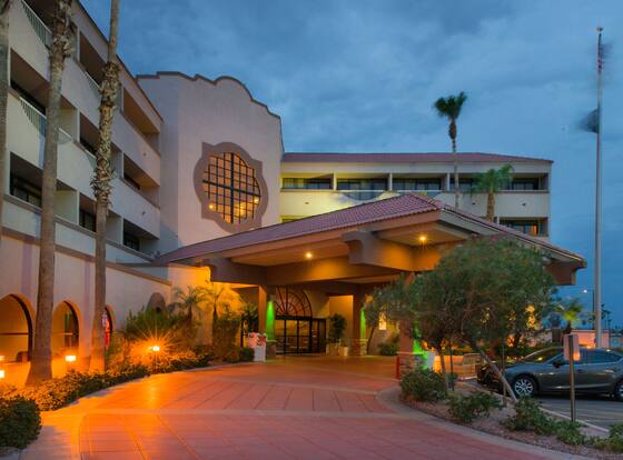 GreenTree Hotel Phoenix West is a family friendly hotel in Phoenix, Arizona (AZ)