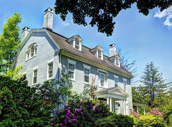 Simsbury 1820 House is a family friendly hotel in Simsbury Center, Connecticut (CT)