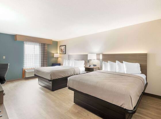 Quality Inn Newton at I-80 is a family friendly hotel in Newton, Iowa (IA)
