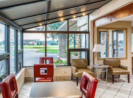 Red Roof Inn Columbus - Taylorsville is a family friendly hotel in Taylorsville, Indiana (IN)
