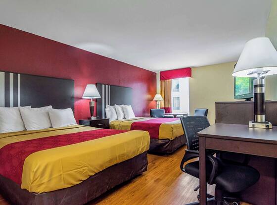 Econo Lodge Research Triangle Park is a family friendly hotel in Durham, North Carolina (NC)
