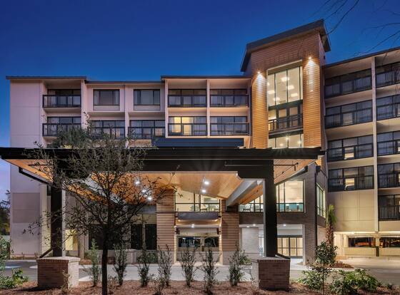 Holiday Inn Express Hilton Head Island by IHG is a family friendly hotel in Hilton Head Island, South Carolina (SC)