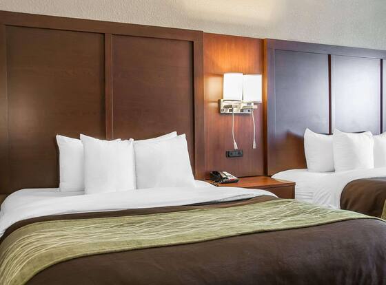 Comfort Inn Fergus Falls is a family friendly hotel in Fergus Falls, Minnesota (MN)