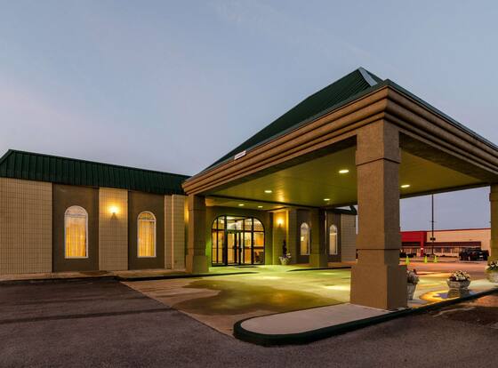 Quality Inn Harrison North is a family friendly hotel in Harrison, Arkansas (AR)