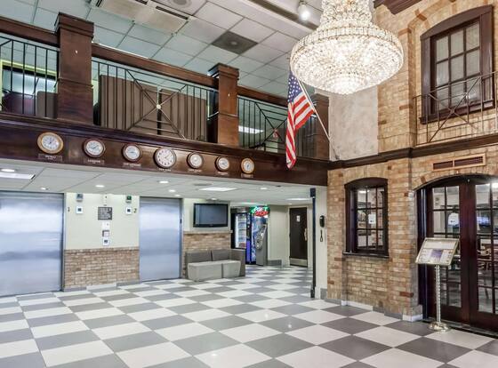Howard Johnson Hotel by Wyndham Newark Airport is a family friendly hotel in Newark, New Jersey (NJ)