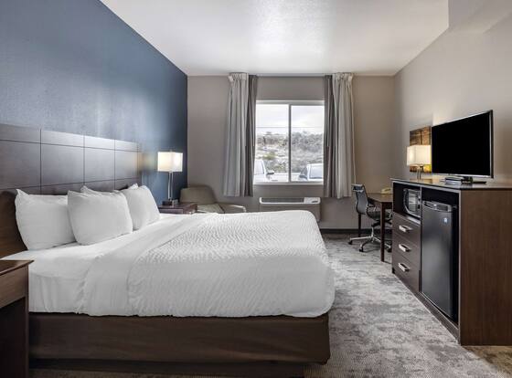 Clarion Inn Kingman I-40 Route 66 is a family friendly hotel in Kingman, Arizona (AZ)