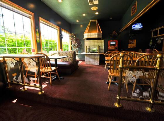 Shilo Inn Suites Hotel - Nampa Suites - Idaho is a family friendly hotel in Nampa, Idaho (ID)