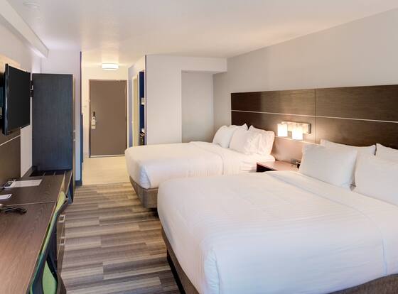 Holiday Inn Express Newberg - Wine Country by IHG is a family friendly hotel in Newberg, Oregon (OR)