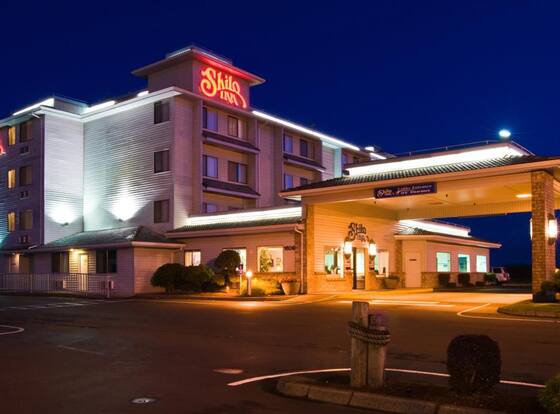 Shilo Inn Suites Hotel - Warrenton is a family friendly hotel in Warrenton, Oregon (OR)