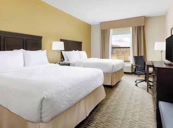 Countryside Inn and Suites is a family friendly hotel in Jackson, Michigan (MI)