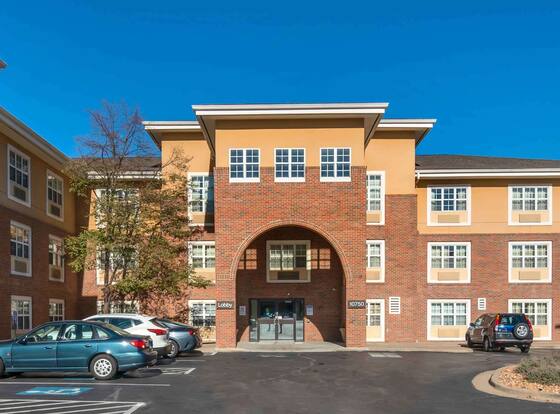 Extended Stay America Suites Kansas City Overland Park Quivi is a family friendly hotel in Overland Park, Kansas (KS)