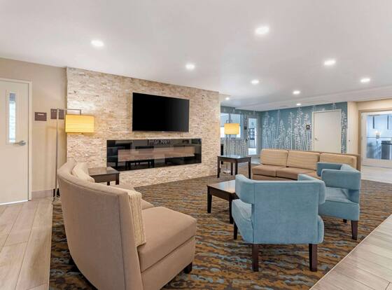 Sleep Inn & Suites Lake Delton-Wisconsin Dells Newly Renovated 2024 is a family friendly hotel in Wisconsin Dells, Wisconsin (WI)