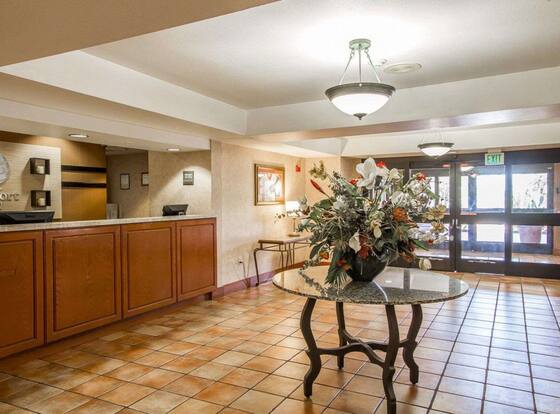 Comfort Inn I-10 West at 51st Ave is a family friendly hotel in Phoenix, Arizona (AZ)
