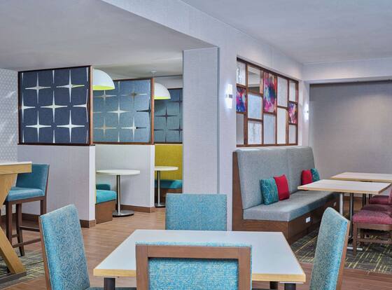 Hampton Inn Anchorage is a family friendly hotel in Anchorage, Alaska (AK)