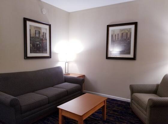 Baymont by Wyndham Indianapolis Northwest is a family friendly hotel in Indianapolis, Indiana (IN)