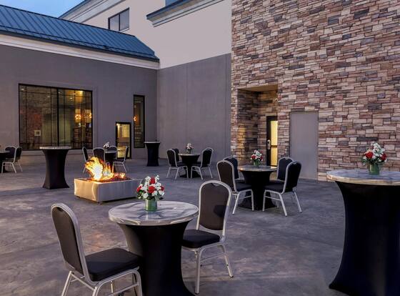 Four Points by Sheraton Bentonville is a family friendly hotel in Bentonville, Arkansas (AR)
