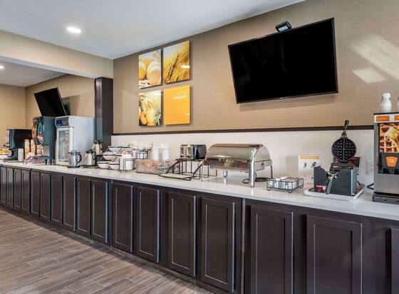 Comfort Inn is a family friendly hotel in Crawfordsville, Indiana (IN)