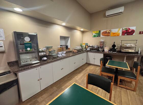 Quality Inn is a family friendly hotel in Waynesburg, Pennsylvania (PA)