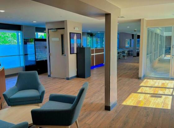 The Inn & Suites Omaha near ZOO is a family friendly hotel in Omaha, Nebraska (NE)