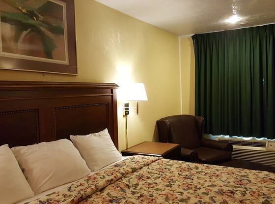 Garden Inn & Extended Stay Shepherdsville / Louisville is a family friendly hotel in Shepherdsville, Kentucky (KY)