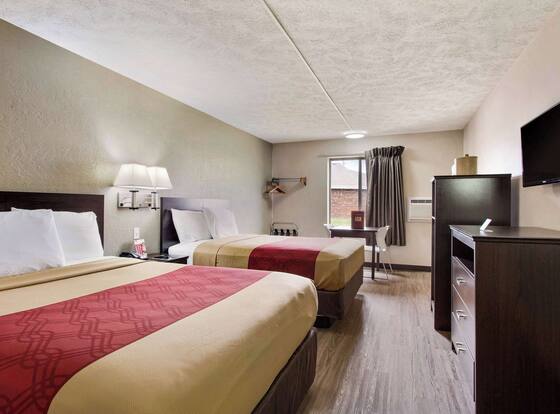 Red Lion Inn & Suites Olathe Kansas City is a family friendly hotel in Olathe, Kansas (KS)