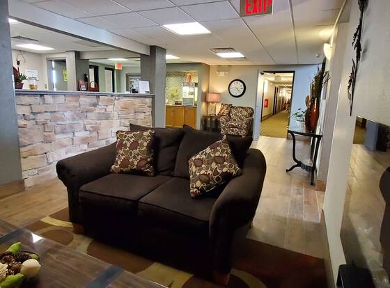 Cottonwood Inn and Conference Center is a family friendly hotel in South Sioux City, Nebraska (NE)