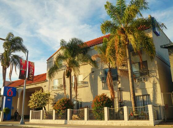 Motel 6 Inglewood, CA is a family friendly hotel in Inglewood, California (CA)