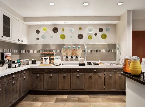 Homewood Suites by Hilton Phoenix/Chandler is a family friendly hotel in Chandler, Arizona (AZ)