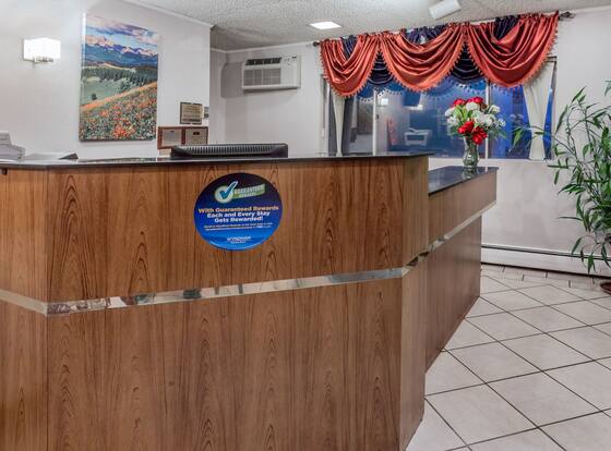 Howard Johnson by Wyndham Colorado Springs is a family friendly hotel in Colorado Springs, Colorado (CO)