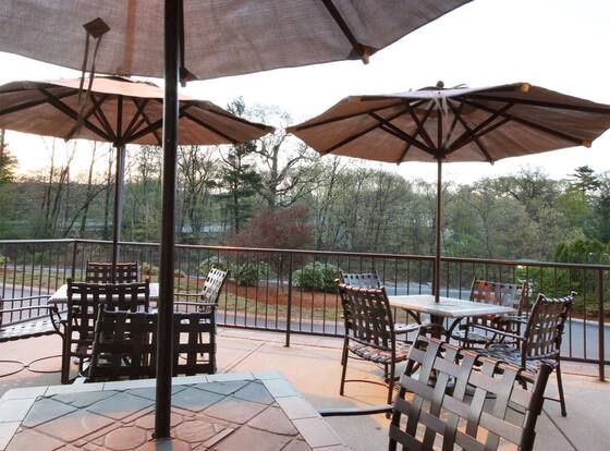 Hampton Inn Boston/Peabody is a family friendly hotel in Peabody, Massachusetts (MA)