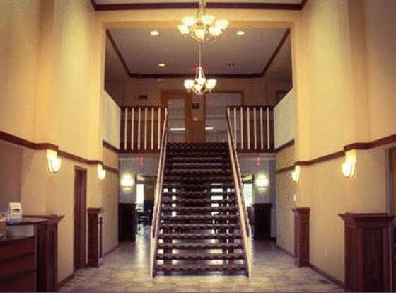 Baymont by Wyndham Greenfield is a family friendly hotel in Greenfield, Indiana (IN)
