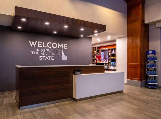 Hampton Inn & Suites Boise/Spectrum is a family friendly hotel in Boise, Idaho (ID)