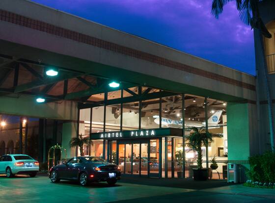 Airtel Plaza Hotel is a family friendly hotel in Los Angeles, California (CA)
