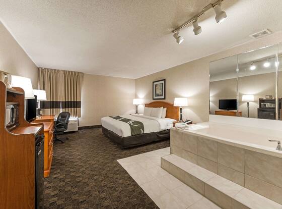Quality Inn & Suites is a family friendly hotel in Portage, Indiana (IN)