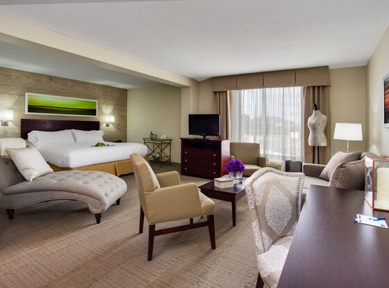 Holiday Inn Express Wilkesboro by IHG is a family friendly hotel in Wilkesboro, North Carolina (NC)