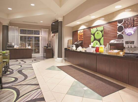 La Quinta Inn & Suites by Wyndham Pueblo is a family friendly hotel in Pueblo, Colorado (CO)