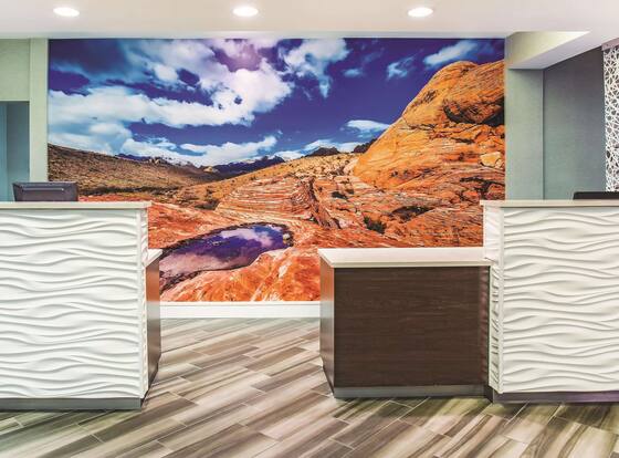 La Quinta Inn & Suites by Wyndham Las Vegas Summerlin Tech is a family friendly hotel in Las Vegas, Nevada (NV)