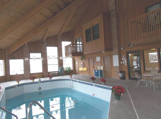 Royalton Inn and Suites Wilmington is a family friendly hotel in Wilmington, Ohio (OH)