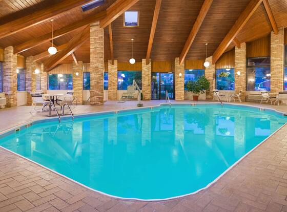 Quality Inn is a family friendly hotel in Athens, Ohio (OH)
