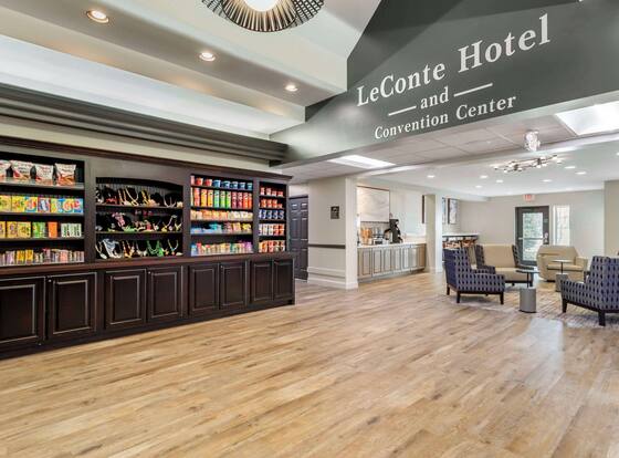 LeConte Hotel & Convention Center, Ascend Hotel Collection is a family friendly hotel in Pigeon Forge, Tennessee (TN)