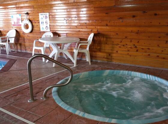 Quality Inn I-70 at Wanamaker is a family friendly hotel in Topeka, Kansas (KS)