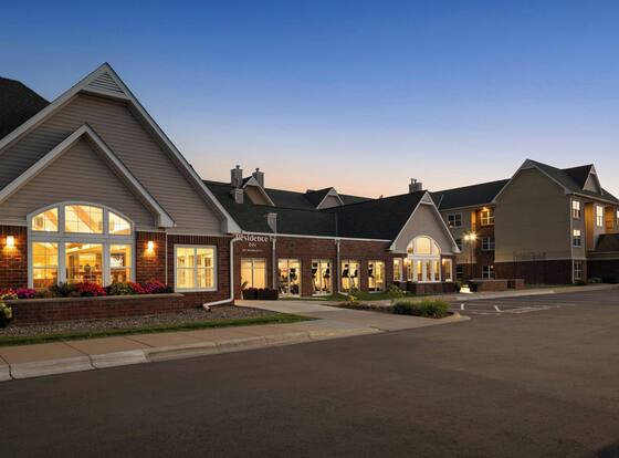 Residence Inn by Marriott Minneapolis St. Paul/Roseville is a family friendly hotel in Roseville, Minnesota (MN)