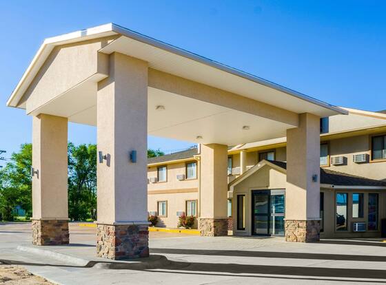 Quality Inn is a family friendly hotel in Great Bend, Kansas (KS)