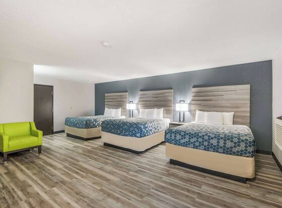 Sonesta Essential Des Moines is a family friendly hotel in Urbandale, Iowa (IA)