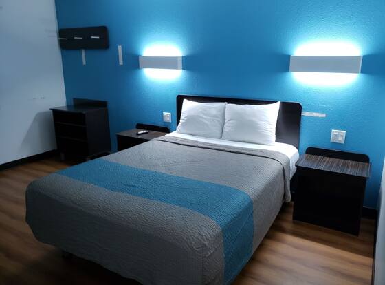Motel 6 Sedalia, MO is a family friendly hotel in Sedalia, Missouri (MO)